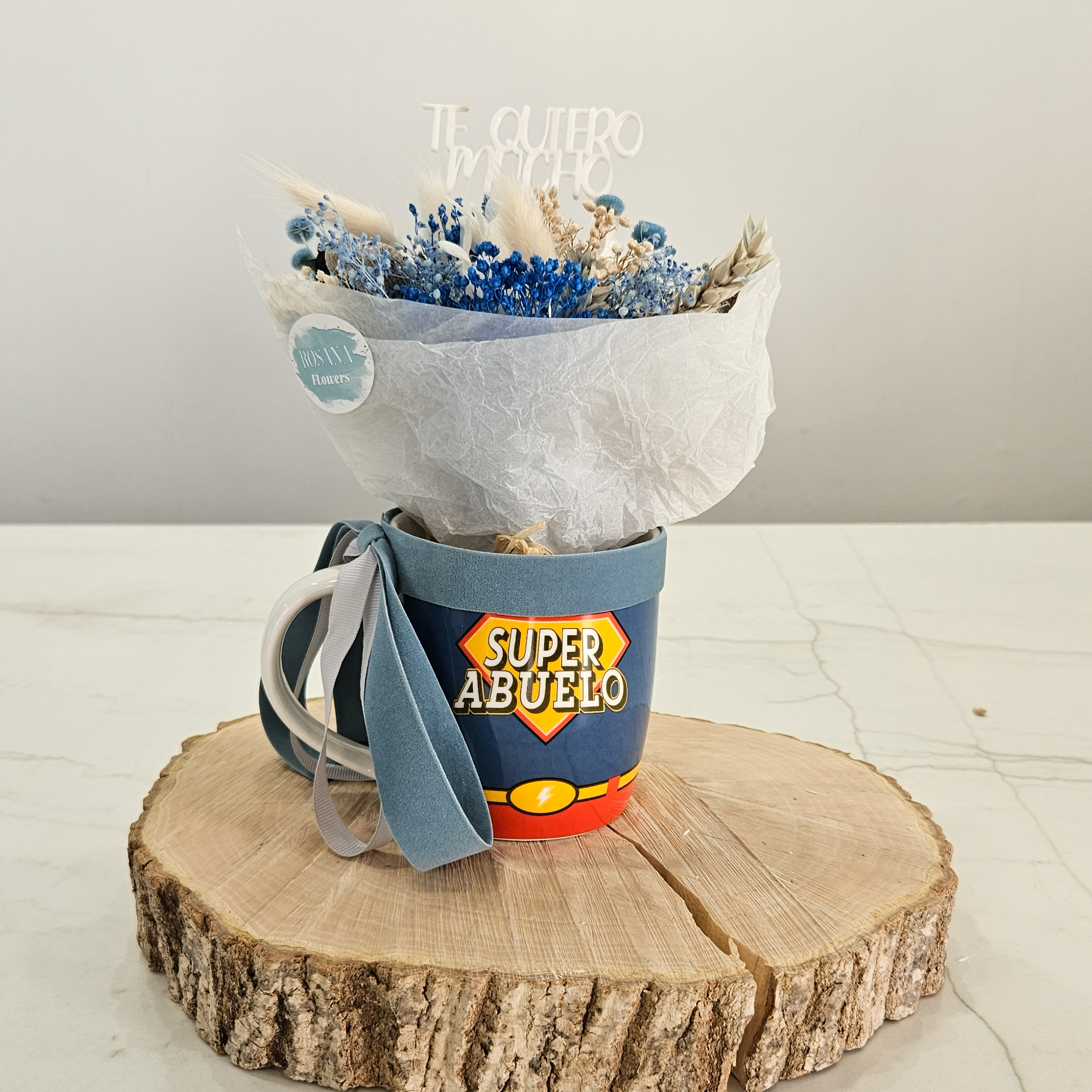 Ramo Floral en Taza Personalizada `Super Abuelo´