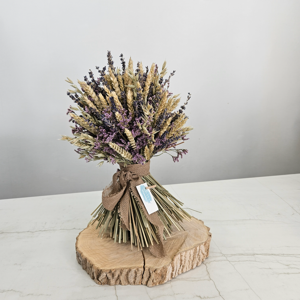 Ramo compacto de flores preservadas